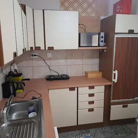 Thelena Apartmant 2 *